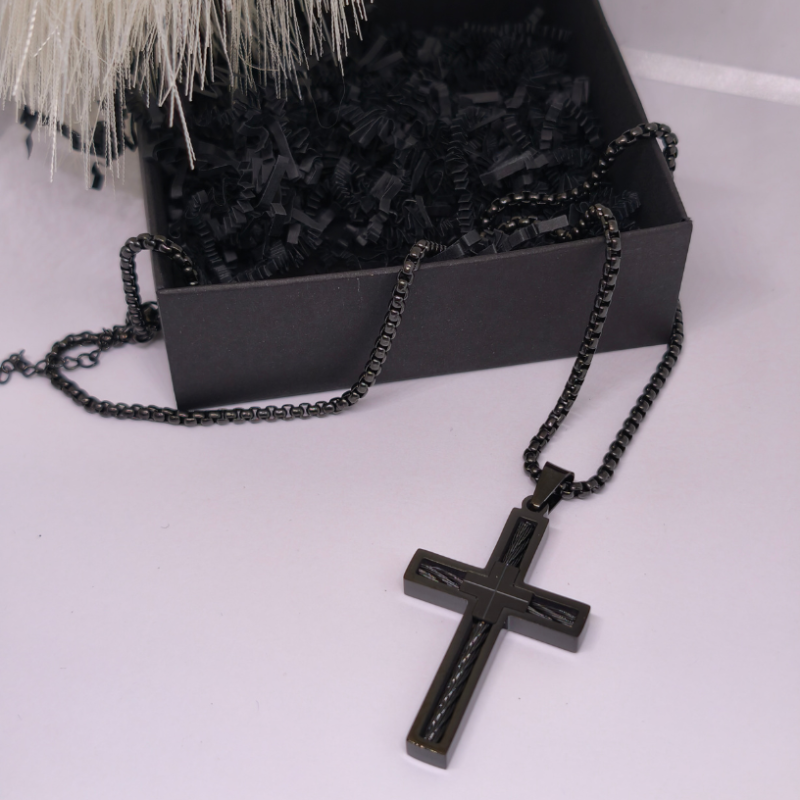 Kaelakee „Must energia“