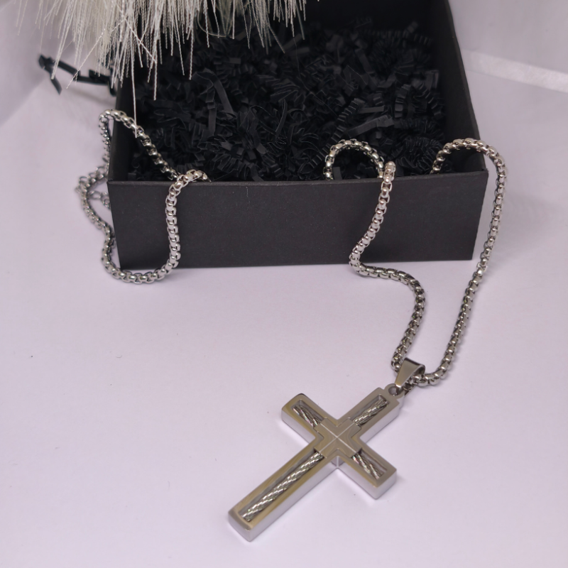 Kaelakee „Terasrist“