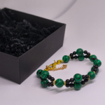 Käsitsi valmistatud käevõru "Roheline kaitse"