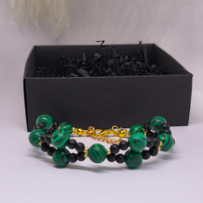 Käsitsi valmistatud käevõru "Roheline kaitse"