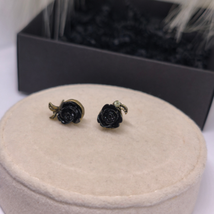 Kõrvarõngad „Must Roos“