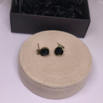 Kõrvarõngad „Must Roos“