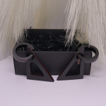 Tai stiilis kõrvarõngad „Kolmnurga saladus“