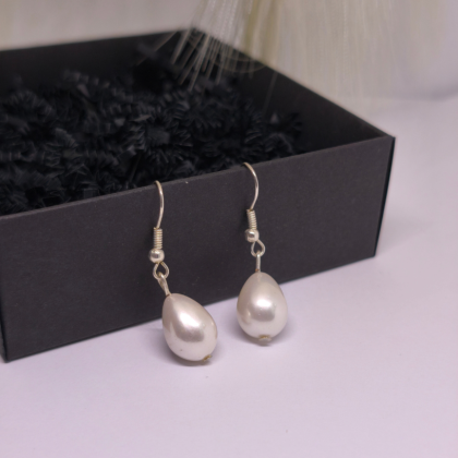 Käsitöö kõrvarõngad „Pärlitilk“