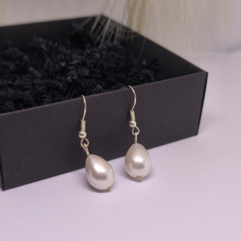 Käsitöö kõrvarõngad „Pärlitilk“