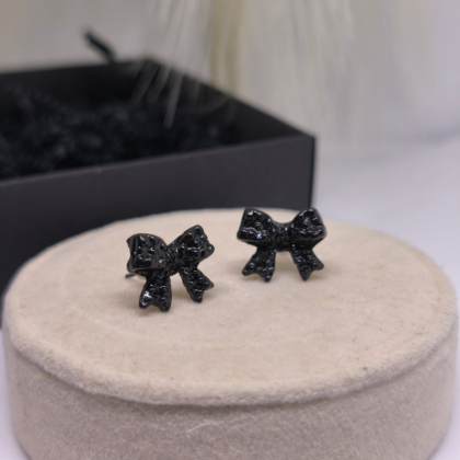 Kõrvarõngad „Must pael“