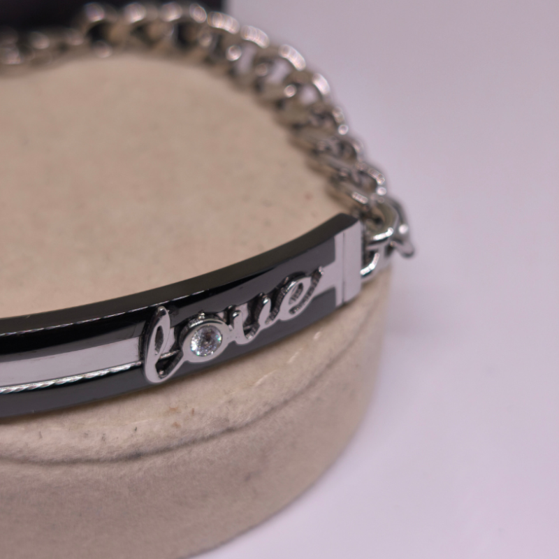 Käevõru „Love“