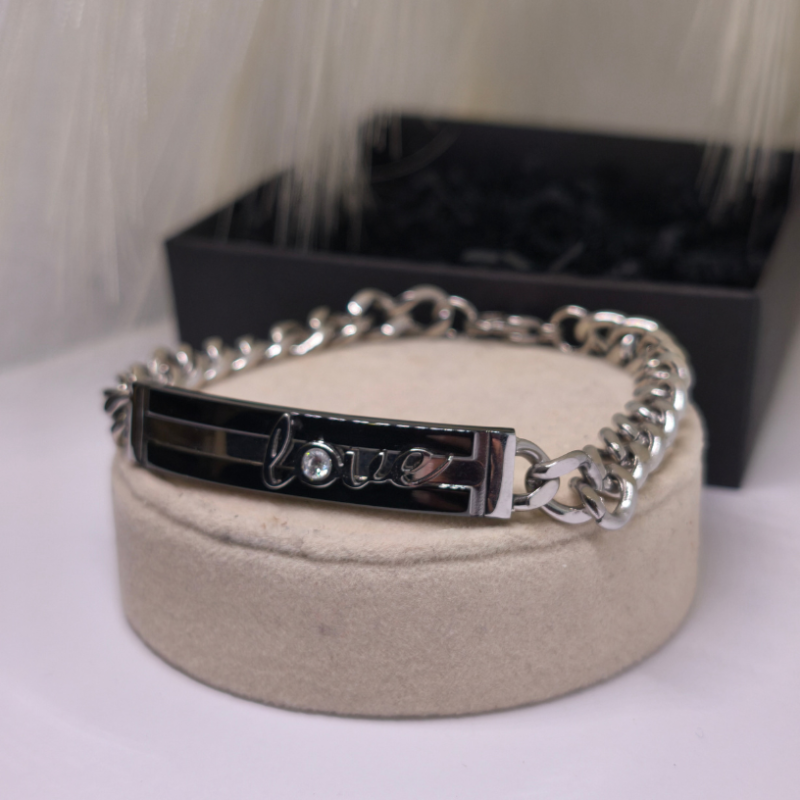 Käevõru „Love“