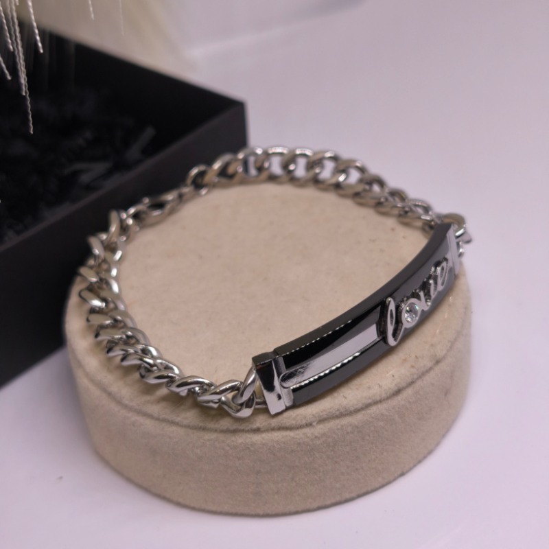 Käevõru „Love“