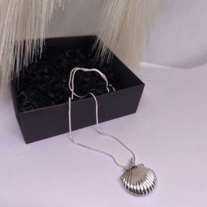 Medaljon "Mere saladus"