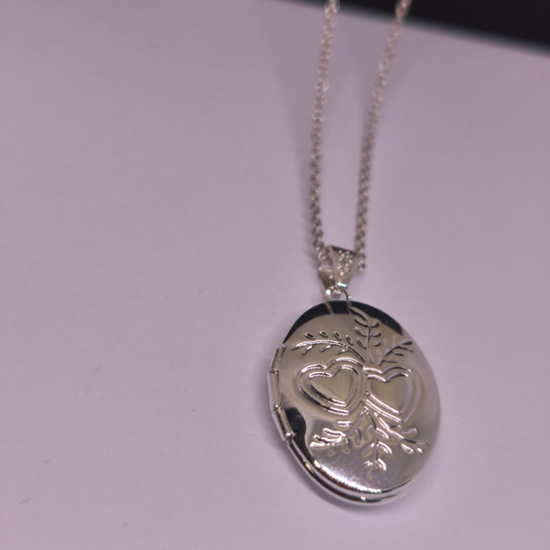 Medaljon "Armastuse mälestus"