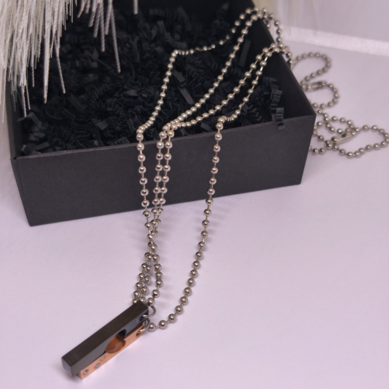 Kaelakeed paarile "Armastuse ühendus"