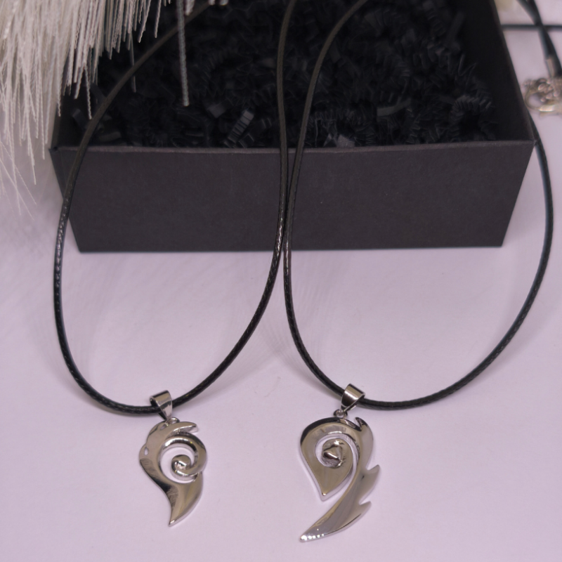 Kaelakeed paarile „Armastuse tiivad“