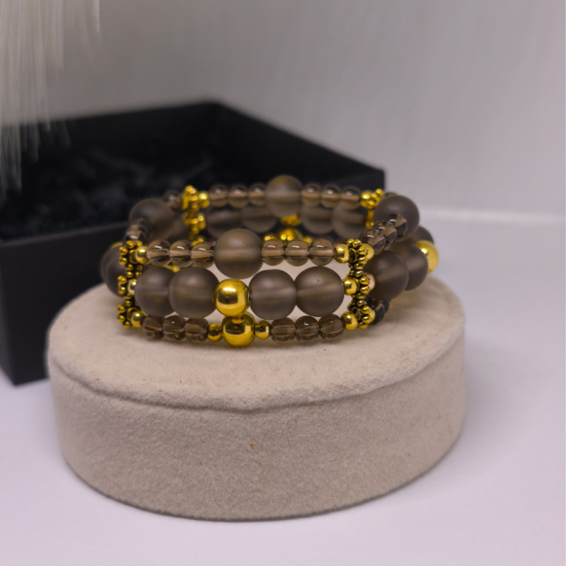 Käsitsi valmistatud käevõru „Suitsune sära“