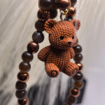 Käsitsi valmistatud käekotid ja võtmehoidja „Karu“