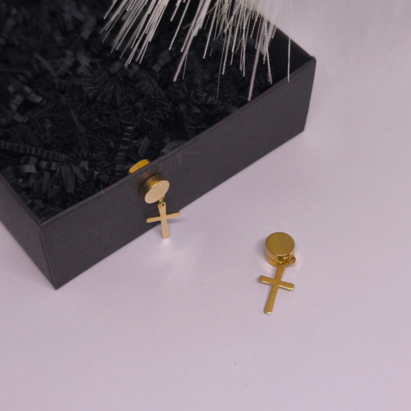 Magnetilised kõrvarõngad „Valguse märk“