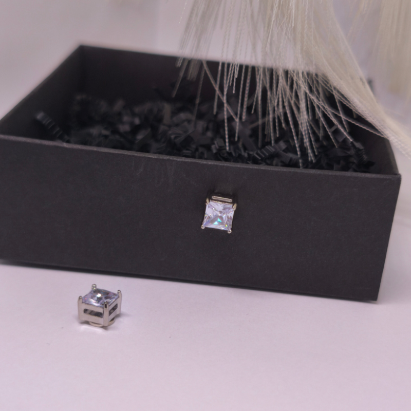 Magnetilised kõrvarõngad „Valguse kuup“