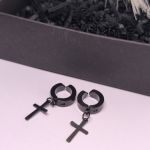 Klambrid „Must klassika“