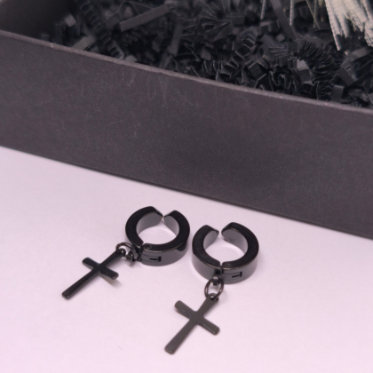 Klambrid „Must klassika“