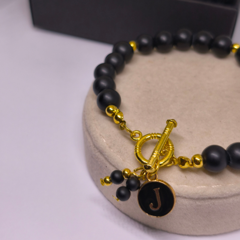 Personaliseeritud käsitöö käevõru „Must luksus“