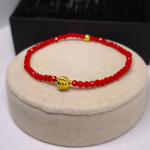 Käsitööna valminud kaitse- ja õnnekäevõru