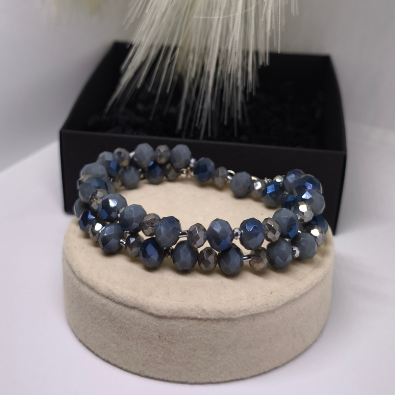 Käsitööna valminud ehete komplekt "Öö sära"