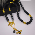 Käsitööna valminud kaelakee "Mesilane"