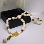 Käsitööna valmistatud kaelakee „Rahu“