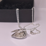 Medaljon "Hõbedane süda"