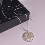 Medalion "Aja Ratas"