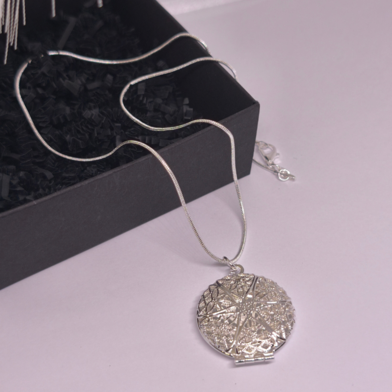 Medalion "Aja Ratas"