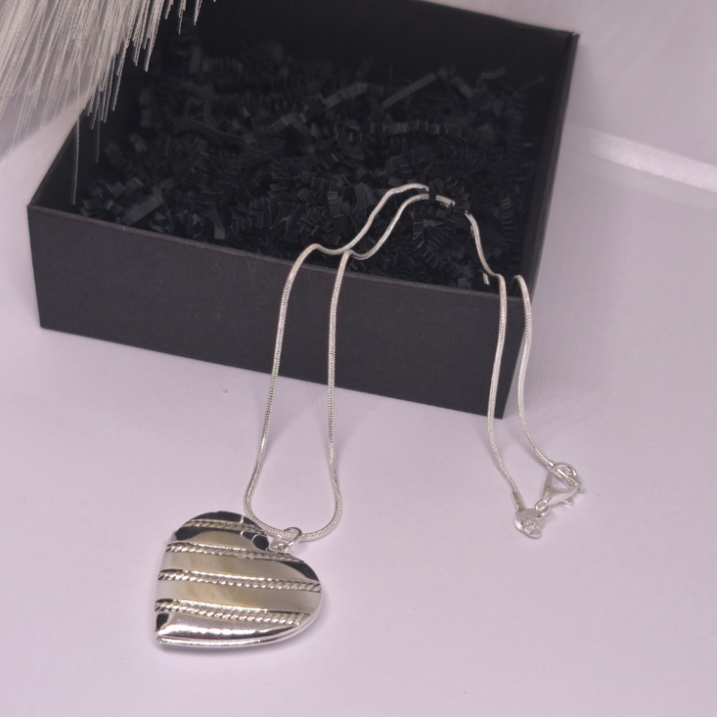 Medaljon "Tundelainete rütm"