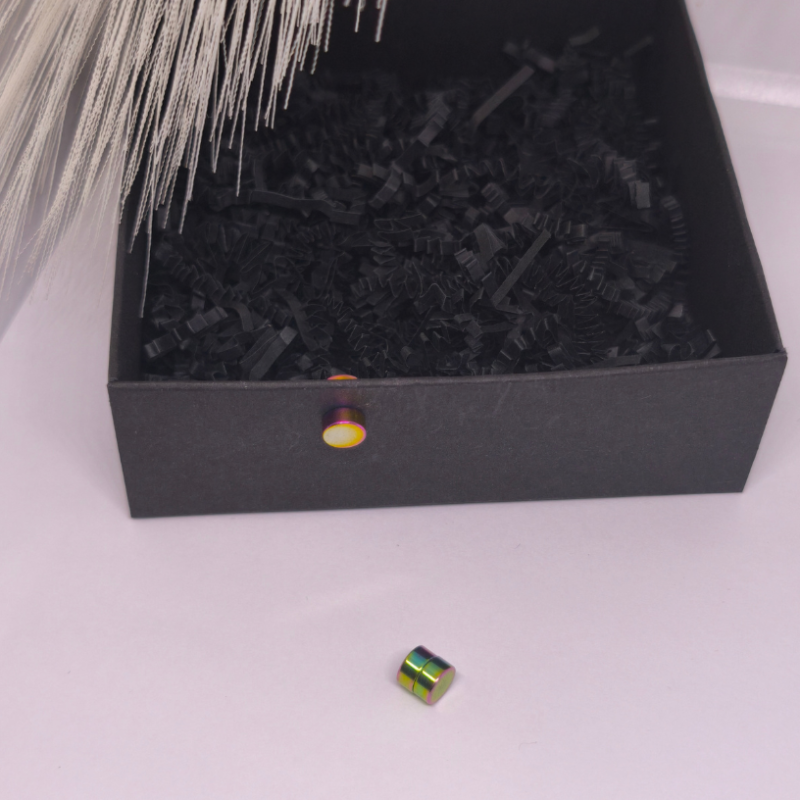 Magnetilised kõrvarõngad „Holograafiline vaikus“