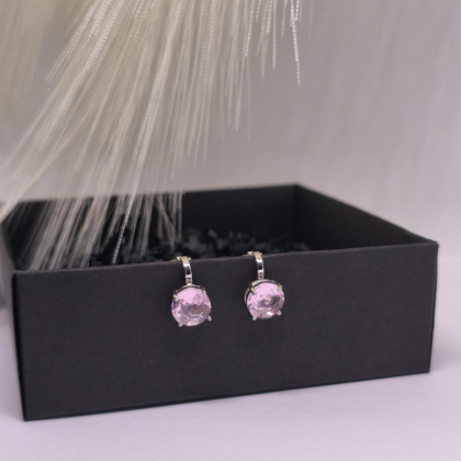 Kõrvarõngad – klipid „Roosa võlu“