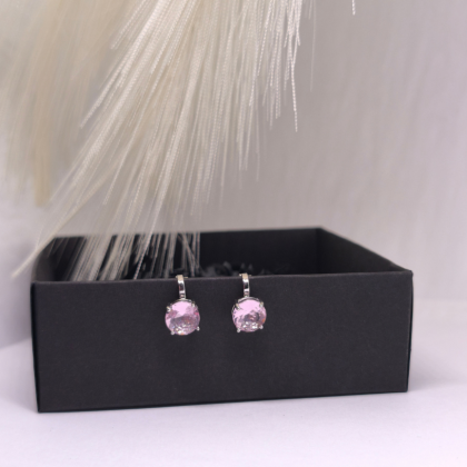 Kõrvarõngad – klipid „Roosa võlu“